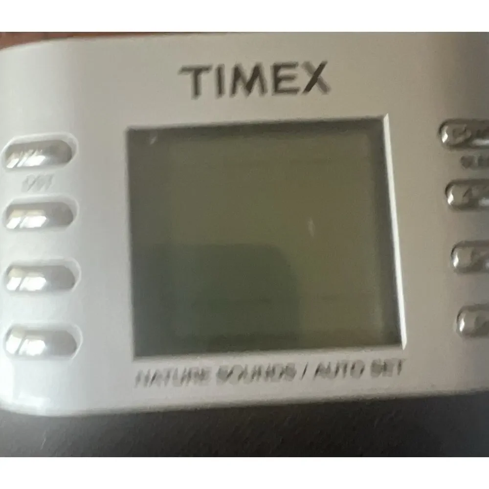 Timex T307S Dual Alarm Clock Radio Nature Sounds Preset Tuning Aux Plug In Free